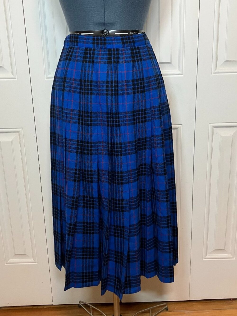 Vintage Pendleton Authentic Morgan Tartan Skirt Vintage Size 10 Waist 26"